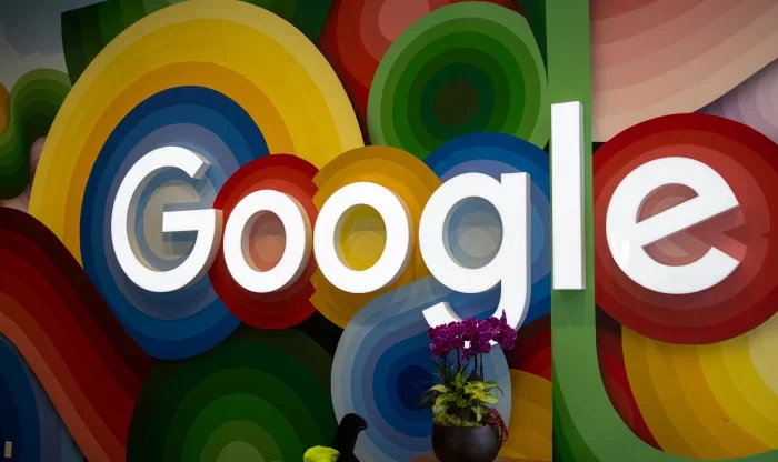 La concurrence s&rsquo;intensifie sur le marché de la recherche mobileChute de l&rsquo;action Alphabet de 4%