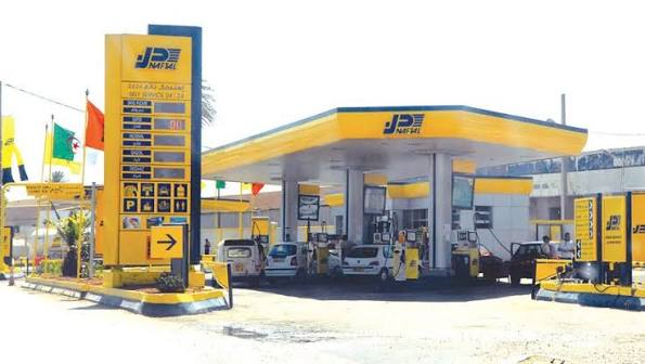 Le plein en toute autonomie <BR> Naftal révolutionne les stations-service en Algérie